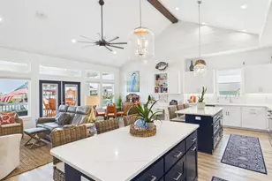 117 Ball St, Rockport, TX 78382 - Photo 10