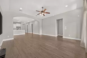 17114 Crimson Crest Dr, Conroe, TX 77302 - Photo 10