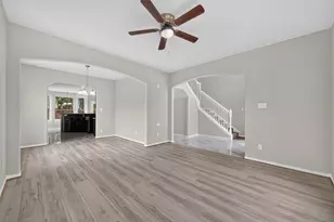 12039 Sweet Hall Ln, Houston, TX 77067 - Photo 8