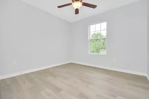 8595 Parkway Dr, Houston, TX 77088 - Photo 22