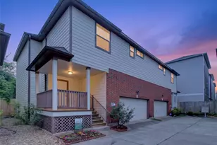 1424 W 24th St, Houston, TX 77008 - Photo 2