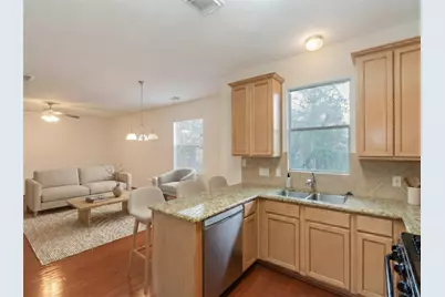 1424 W 24th Street, Houston, TX 77008 - Photo 6