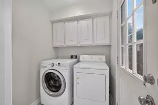 8101 Amelia Rd, Houston, TX 77055 - Photo 26
