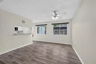 8101 Amelia Rd, Houston, TX 77055 - Photo 14