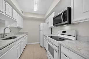 8101 Amelia Rd, Houston, TX 77055 - Photo 24