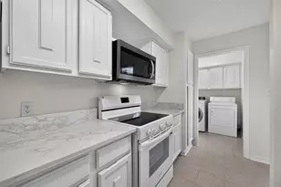 8101 Amelia Rd, Houston, TX 77055 - Photo 26