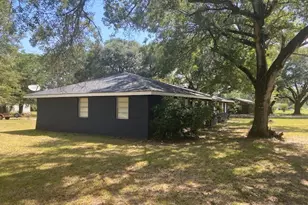 1226 Beagle Rd, Orange, TX 77632 - Photo 2