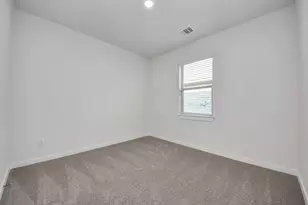 1642 Portia Ln, Conroe, TX 77301 - Photo 6