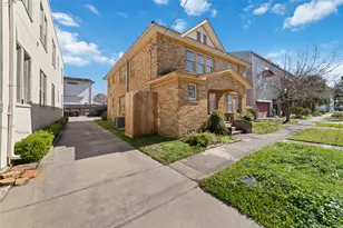 2907 Albany St, Houston, TX 77006 - Photo 2