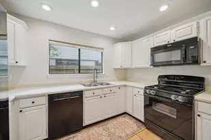 122 E Mistybreeze Cir, Spring, TX 77381 - Photo 6