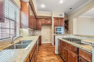 3543 W Dallas St, Houston, TX 77019 - Photo 12