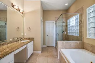 3543 W Dallas St, Houston, TX 77019 - Photo 18