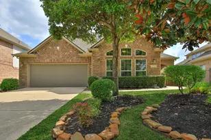 7 Vershire Cir, The Woodlands, TX 77354 - Photo 2