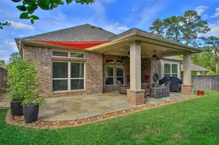 7 Vershire Cir, The Woodlands, TX 77354 - Photo 38