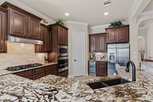 7 Vershire Cir, The Woodlands, TX 77354 - Photo 16