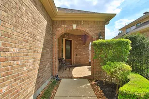 7 Vershire Cir, The Woodlands, TX 77354 - Photo 4