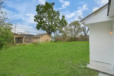 9429 Fairland Drive, Houston, TX 77051 - Photo 30