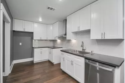 9429 Fairland Drive, Houston, TX 77051 - Photo 10