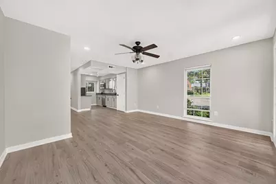 437 Bendwood Drive, Houston, TX 77024 - Photo 12