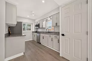 437 Bendwood Dr, Houston, TX 77024 - Photo 14