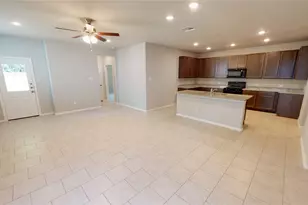 707 Thicket Bluff Dr, Houston, TX 77336 - Photo 6