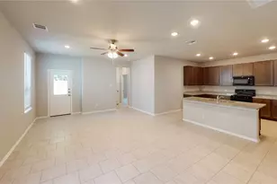 707 Thicket Bluff Dr, Houston, TX 77336 - Photo 18