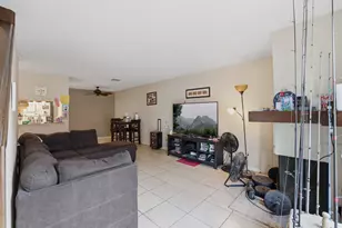 9582 Windswept Ln, Houston, TX 77063 - Photo 2
