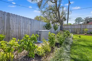 4325 Willowbend Blvd, Houston, TX 77035 - Photo 32