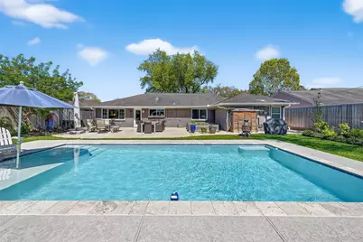 4325 Willowbend Boulevard, Houston, TX 77035 - Photo 1