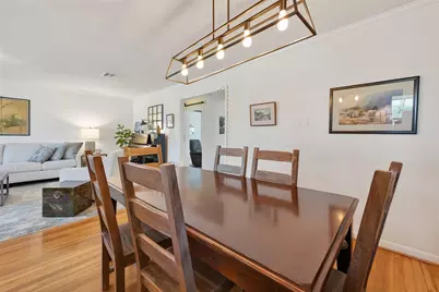 4325 Willowbend Boulevard, Houston, TX 77035 - Photo 10