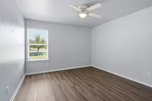 3141 Cr 81, Rosharon, TX 77583 - Photo 10