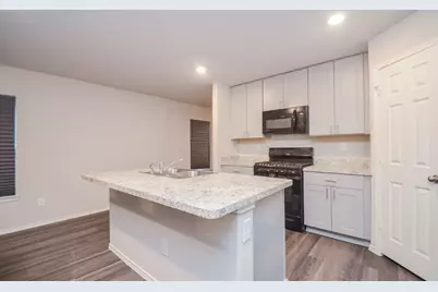 2250 Yelverton Terrace Trl, Houston, TX 77373 - Photo 12