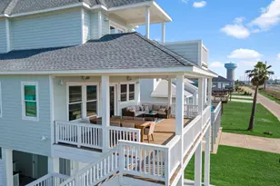 23004 Verano Dr, Galveston, TX 77554 - Photo 2
