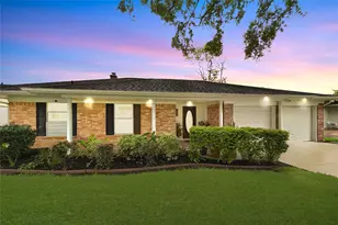 12814 Westmere Dr, Houston, TX 77077 - Photo 2