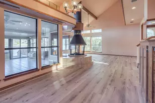 1511 W Lake Shores Circle, Huntsville, TX 77340 - Photo 12