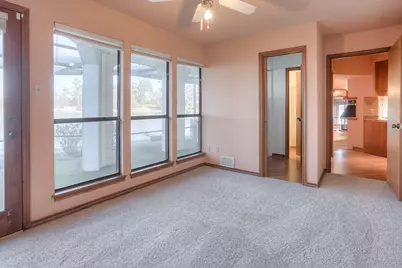 1511 W Lake Shores Circle, Huntsville, TX 77340 - Photo 14