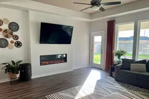 7511 Rainflower Field Dr, Cypress, TX 77433 - Photo 6
