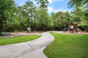 131 E Beckonvale Cir, The Woodlands, TX 77382 - Photo 18