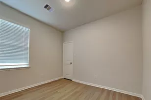 15419 Maple Ter Dr, Conroe, TX 77303 - Photo 10