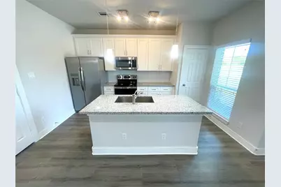 9710 Tuffly Street #B, Houston, TX 77029 - Photo 8