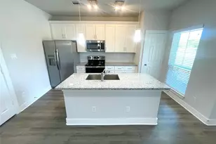 9710 Tuffly St, Houston, TX 77029 - Photo 8