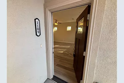 504 Nursery Road #1109, The Woodlands, TX 77380 - Photo 2