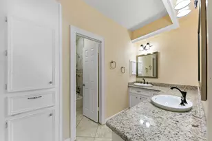 15935 Parkchester Dr, Houston, TX 77062 - Photo 10