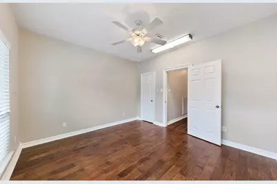 15935 Parkchester Drive, Houston, TX 77062 - Photo 10