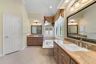 15935 Parkchester Dr, Houston, TX 77062 - Photo 22