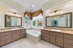 15935 Parkchester Dr, Houston, TX 77062 - Photo 18