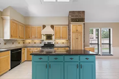 15935 Parkchester Drive, Houston, TX 77062 - Photo 8