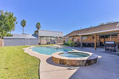 1813 Meadowview Drive, Alvin, TX 77511 - Photo 44