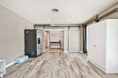 1813 Meadowview Drive, Alvin, TX 77511 - Photo 14