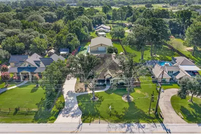 727 Baker Drive, Tomball, TX 77375 - Photo 36